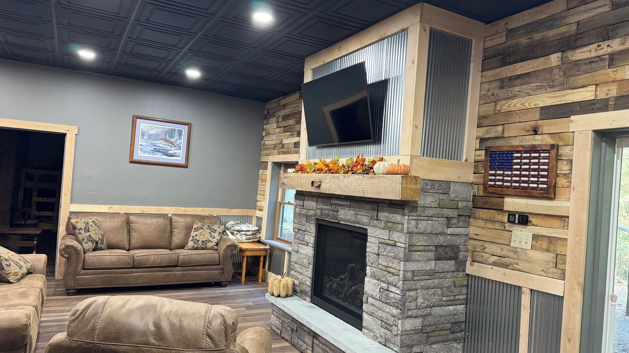 Photo of Livingroom in Tylersville