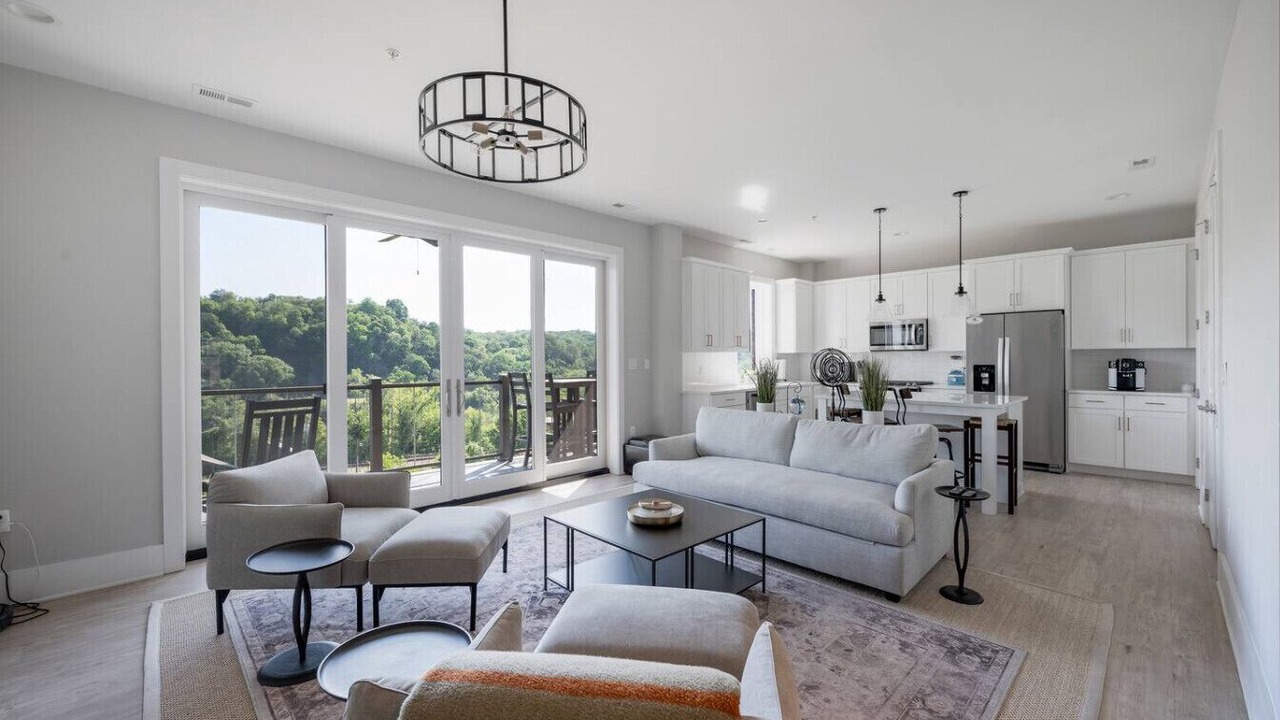 Photo of Livingroom in Central Business District
