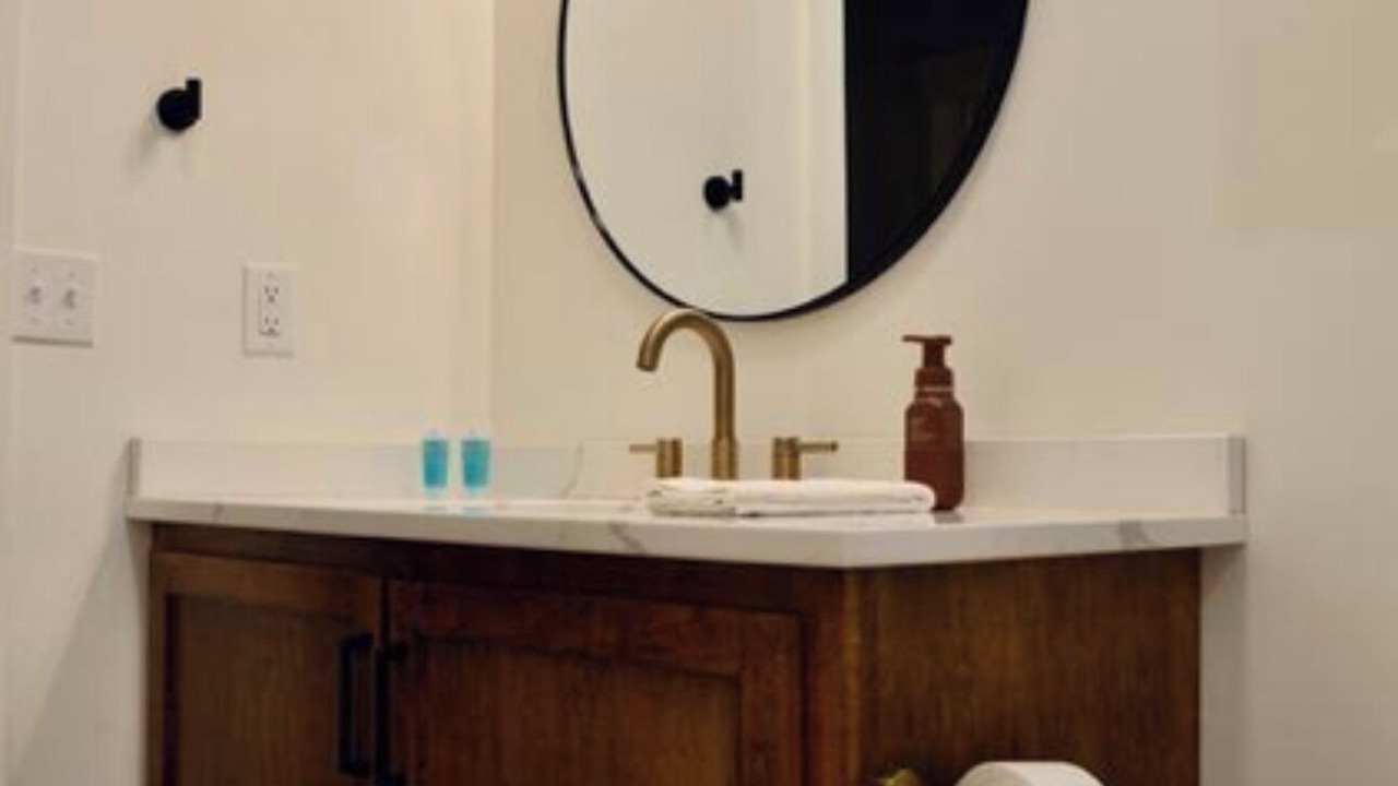 Photo of Bathroom in Gainesboro