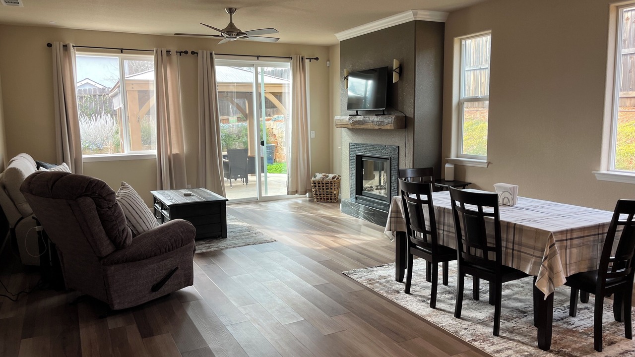 Photo of Livingroom in Grass Valley