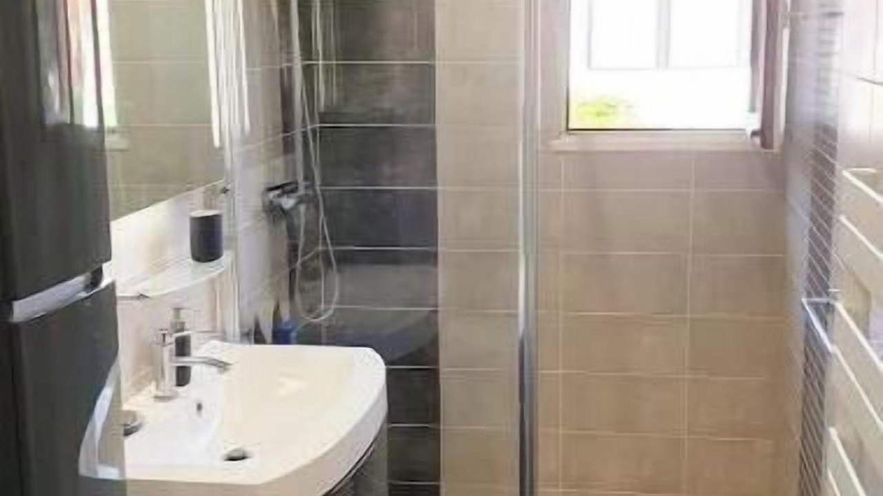 Photo of Bathroom in Saint-Fargeau-Ponthierry