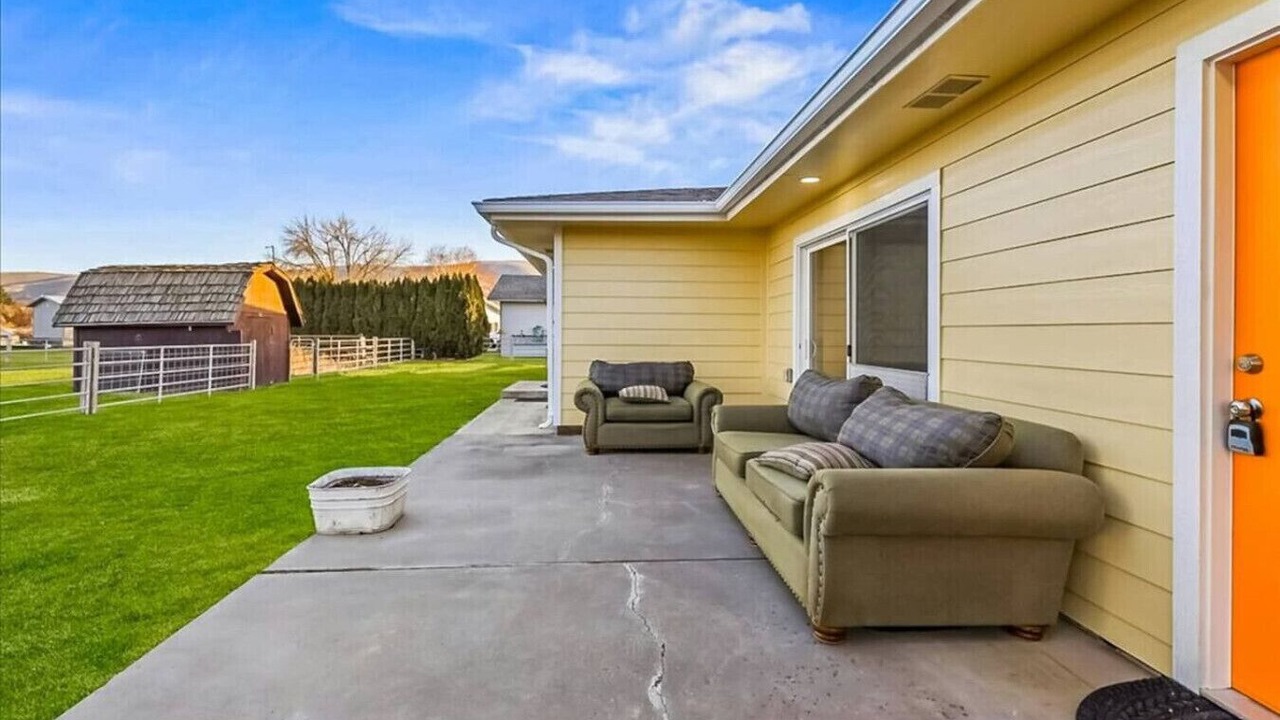 Photo of Patio Balcony in Ahtanum