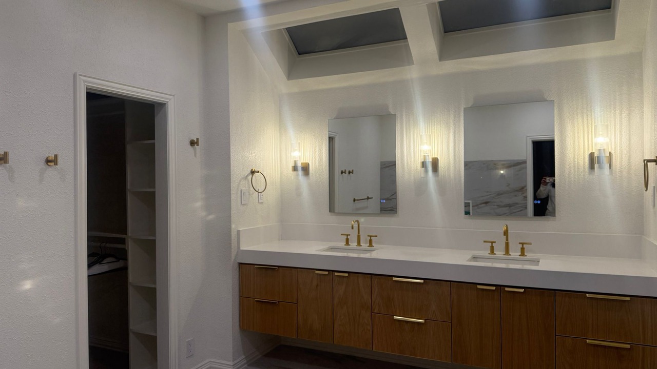 Photo of Bathroom in Oak Lawn