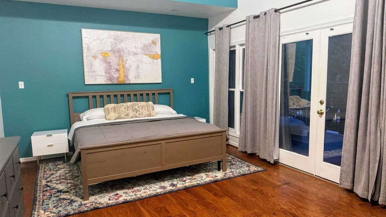 Photo of Bedroom in Oak Lawn