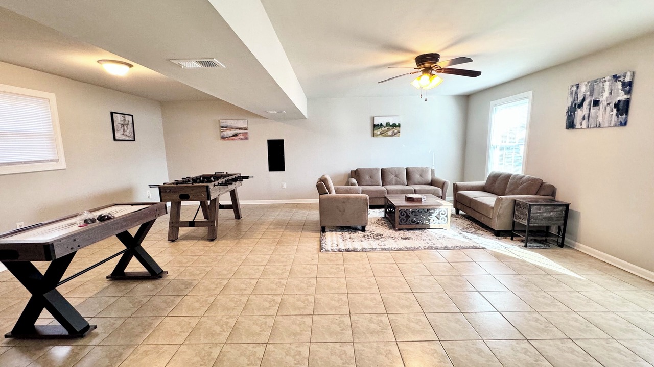 Photo of Livingroom in Thornburg