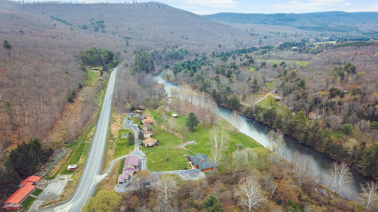 Photo of Outdoor in Gaines