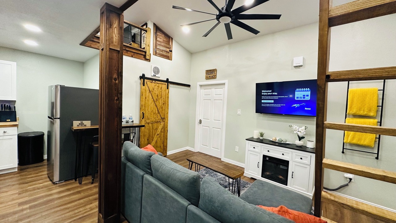 Photo of Livingroom in Kountze