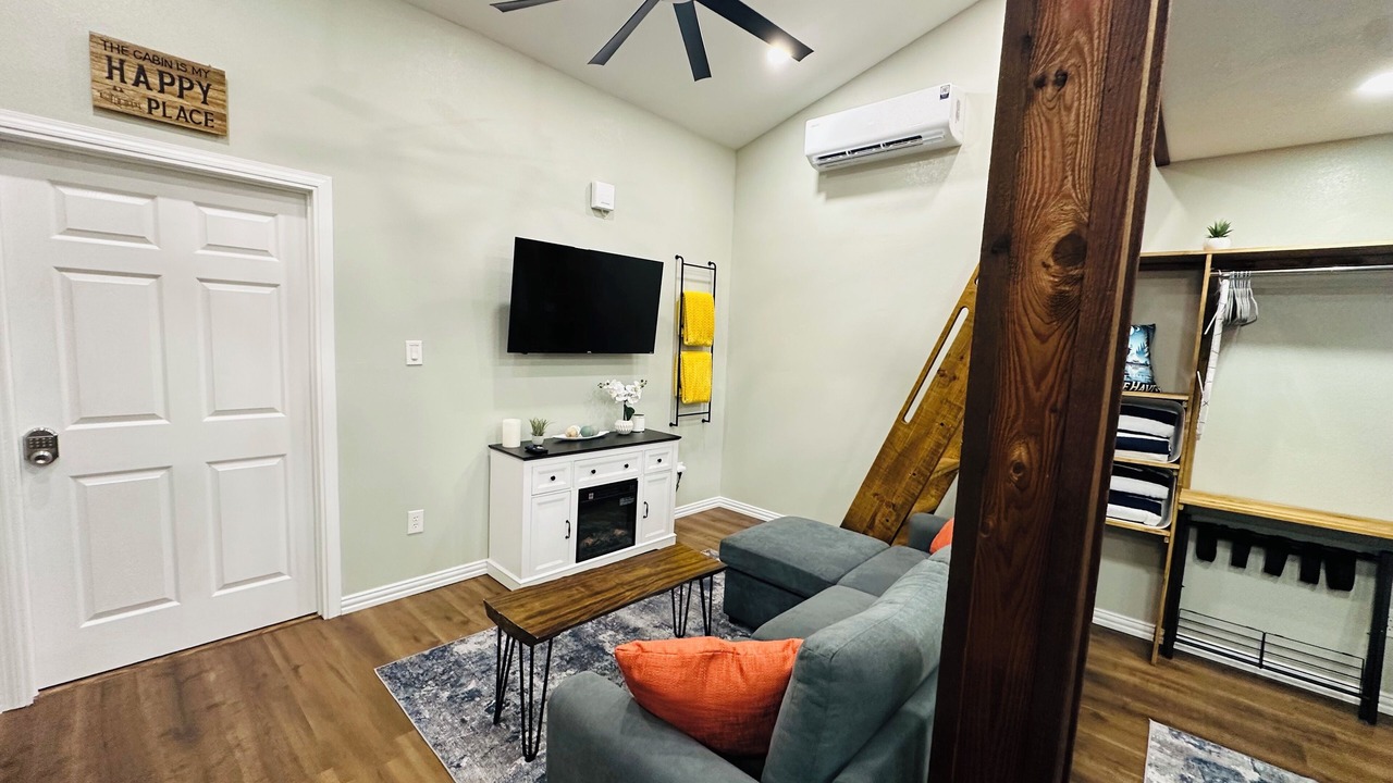 Photo of Livingroom in Kountze