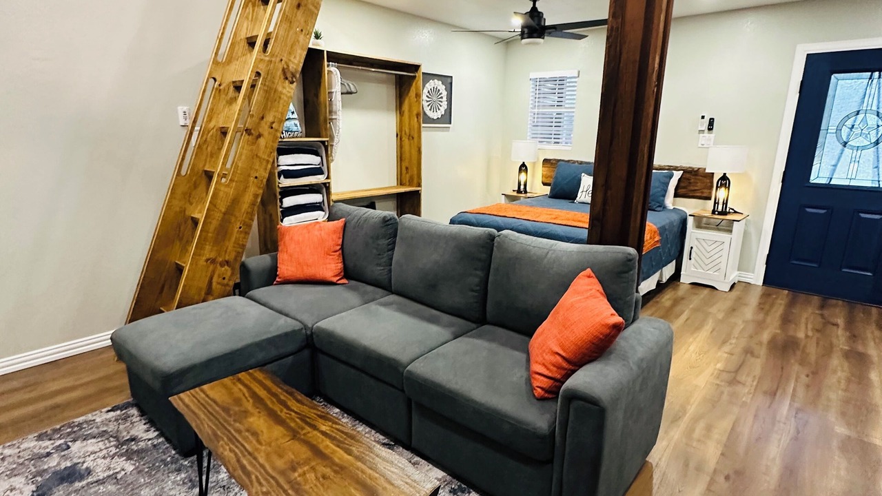 Photo of Livingroom in Kountze