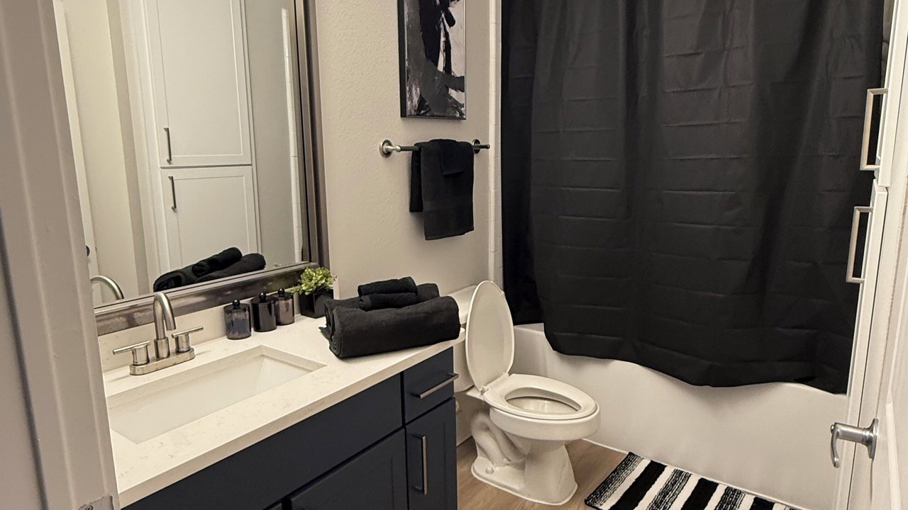 Photo of Bathroom in Deep Ellum