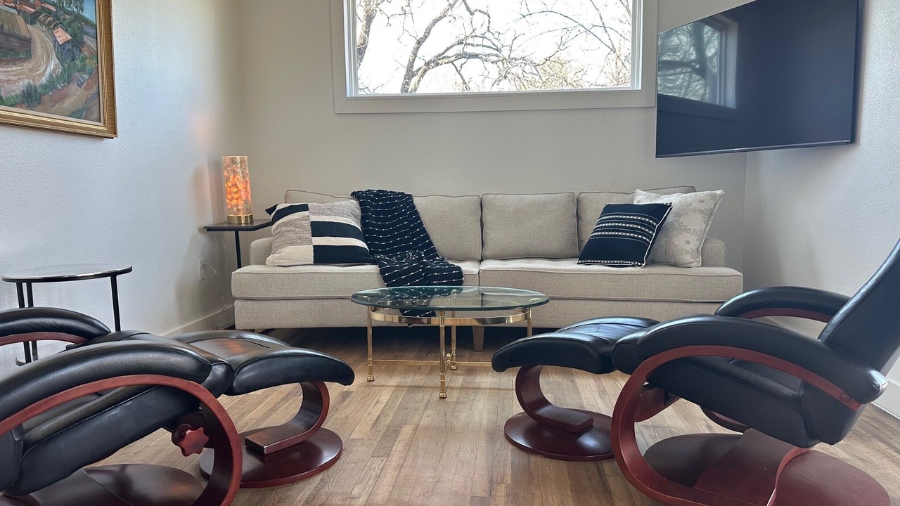 Photo of Livingroom in Buchanan Dam
