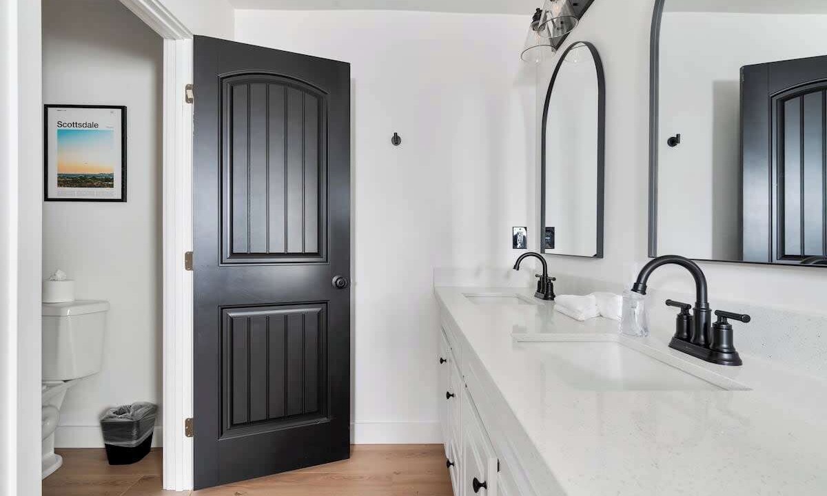 Photo of Bathroom in New Papago Parkway