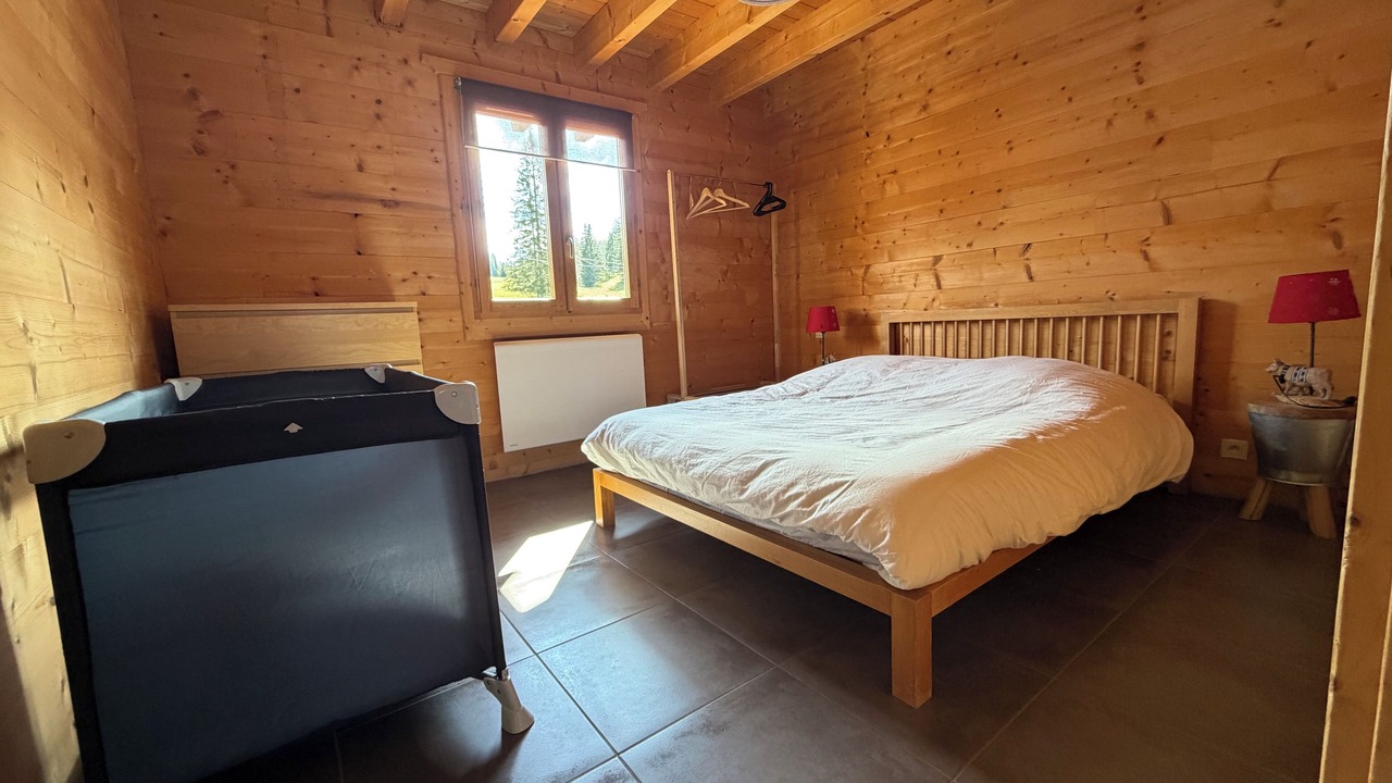 Photo of Bedroom in Premanon