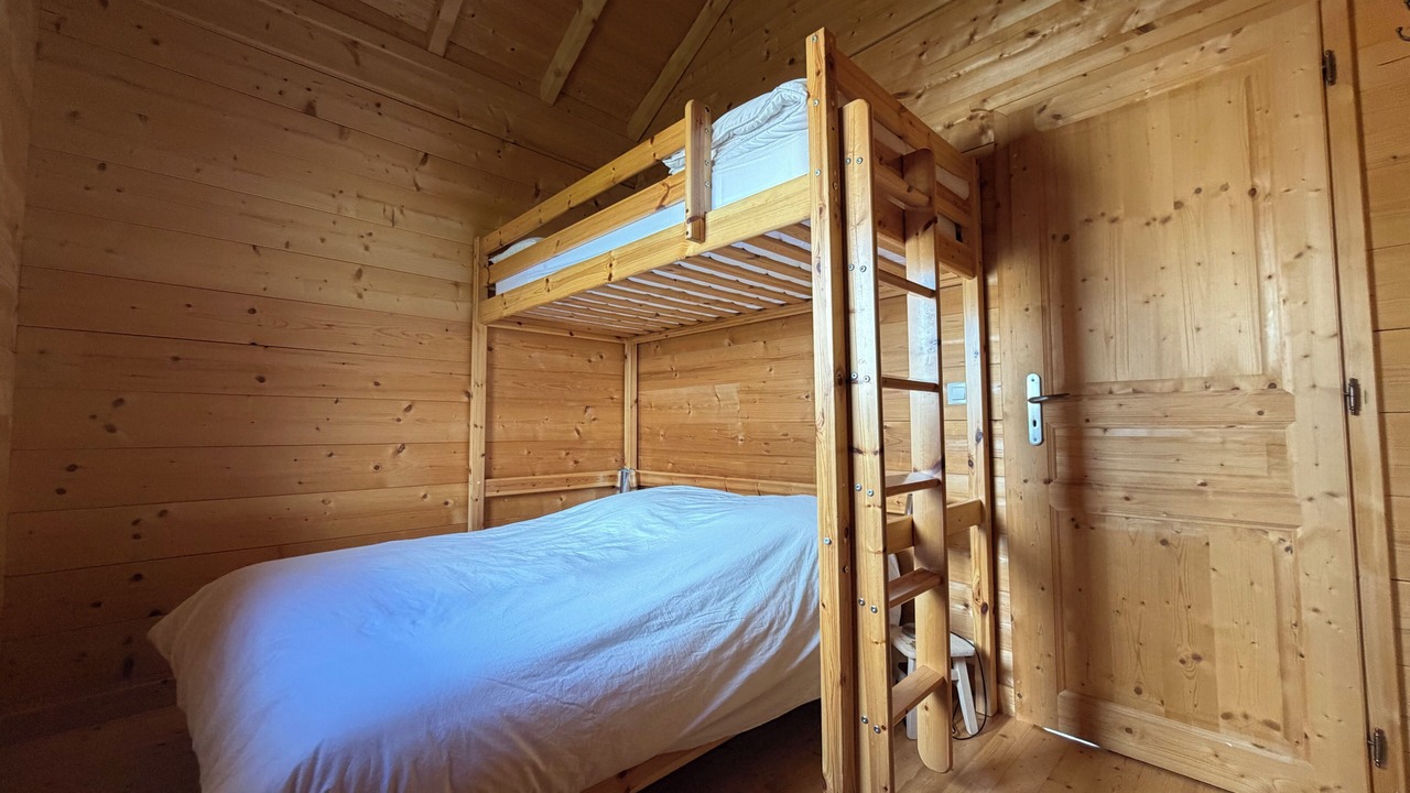 Photo of Bedroom in Premanon