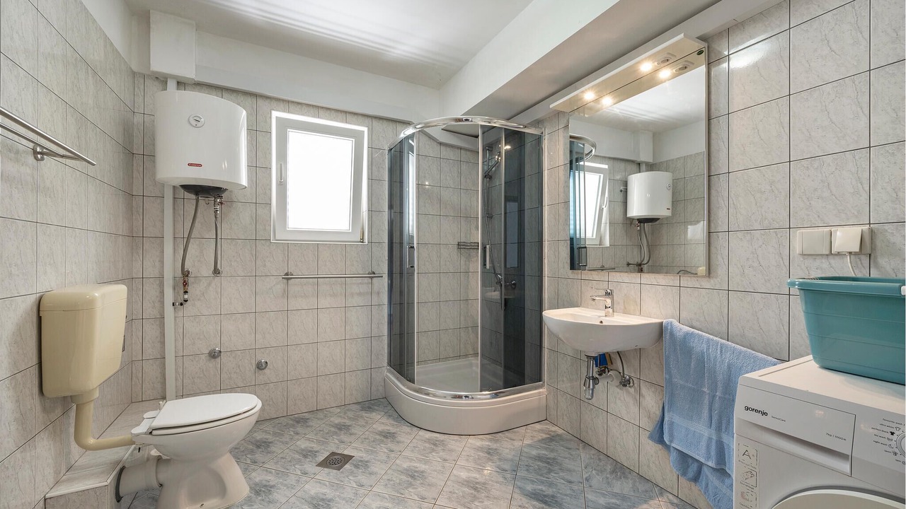 Photo of Bathroom in Skradin