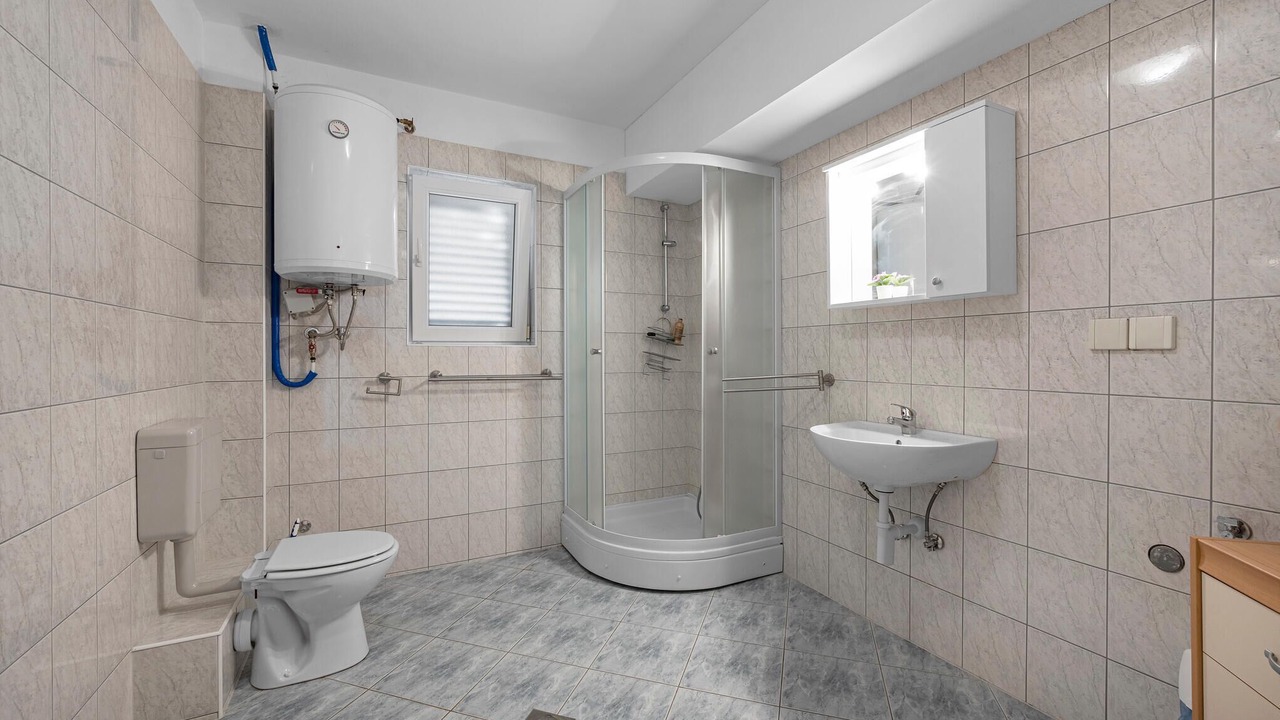 Photo of Bathroom in Skradin
