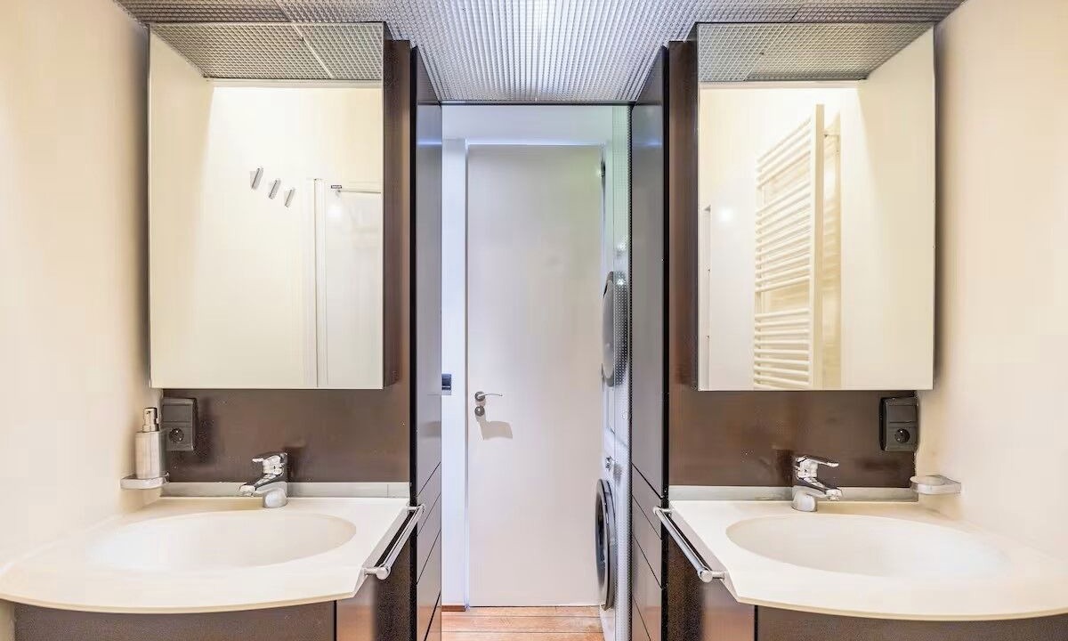Photo of Bathroom in Arts-et-Metiers