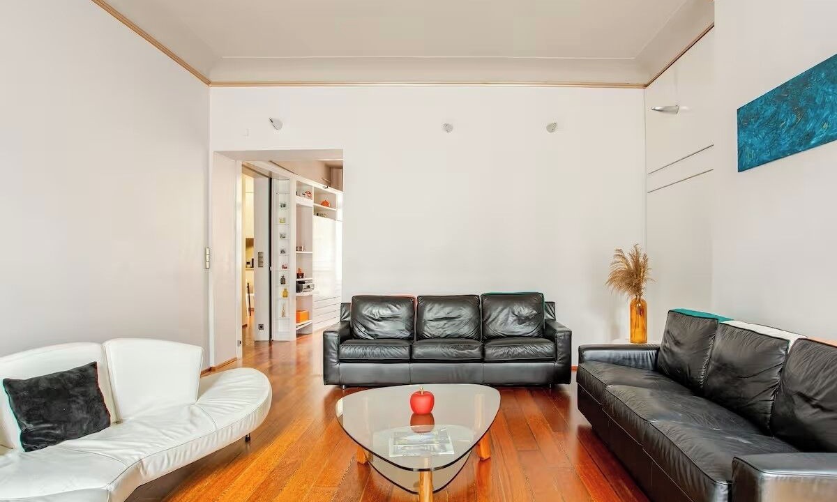 Photo of Livingroom in Arts-et-Metiers