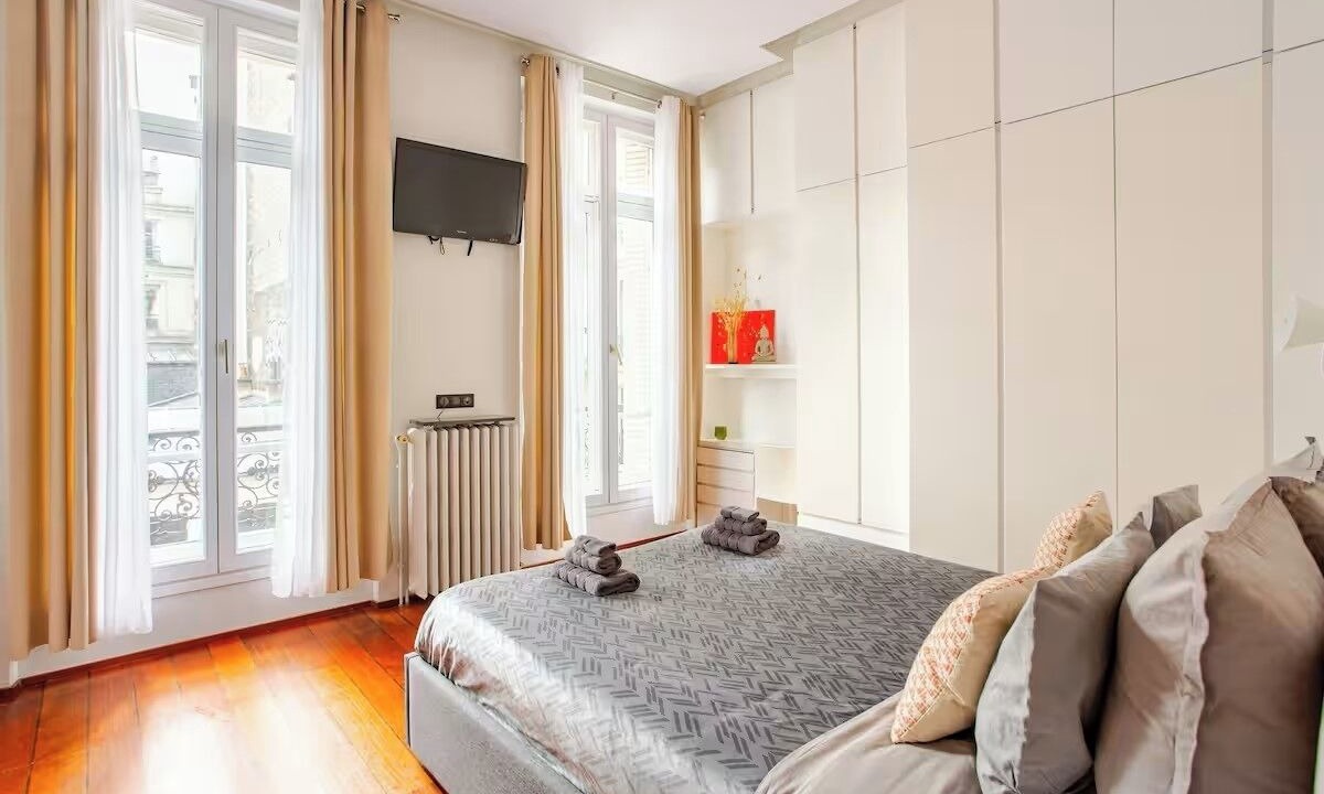 Photo of Bedroom in Arts-et-Metiers