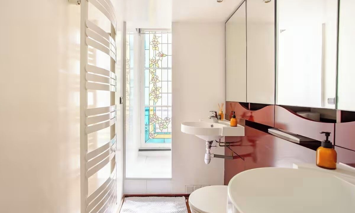 Photo of Bathroom in Arts-et-Metiers
