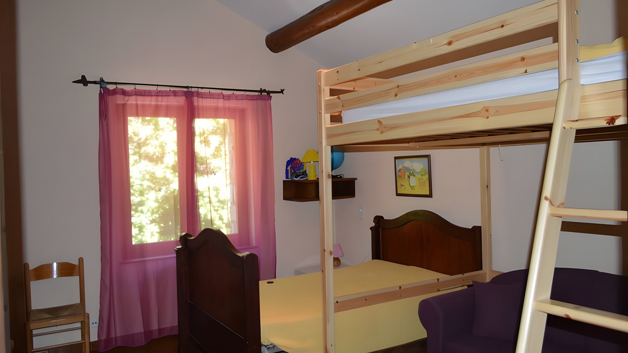 Photo of Bedroom in Saint-Michel-de-Deze