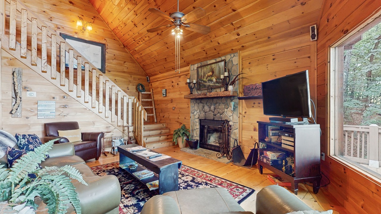 Photo of Livingroom in Walnut Mountain