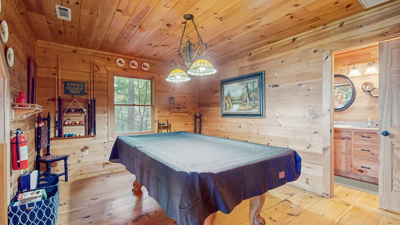 Photo of Bedroom in Walnut Mountain