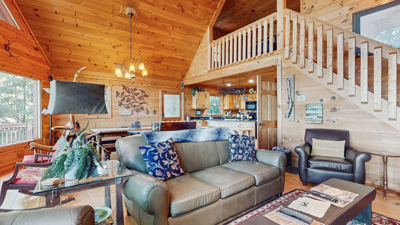 Photo of Livingroom in Walnut Mountain