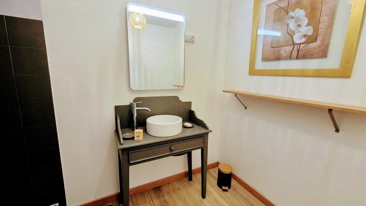 Photo of Bathroom in Les Herbiers