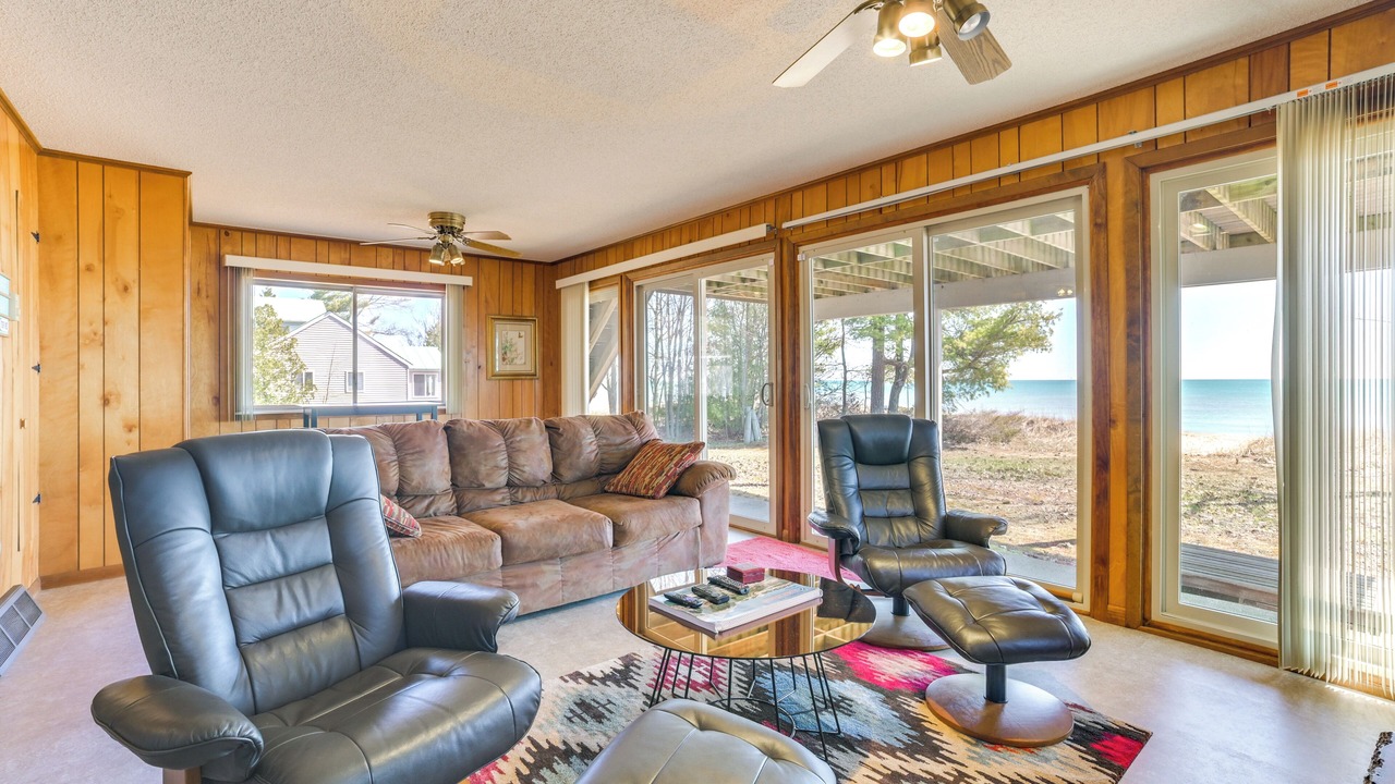 Photo of Livingroom in Greenbush