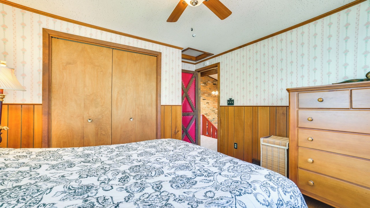 Photo of Bedroom in Greenbush
