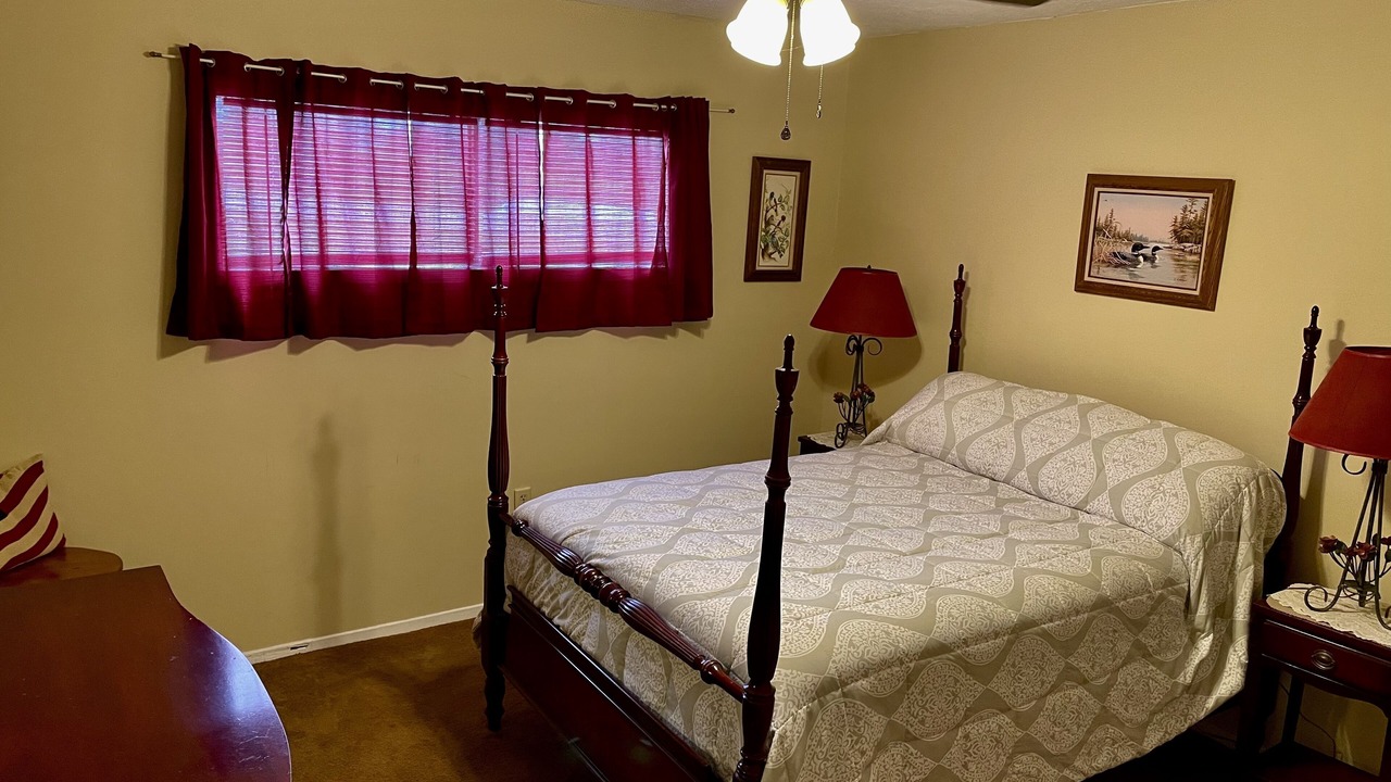 Photo of Bedroom in West Livingston