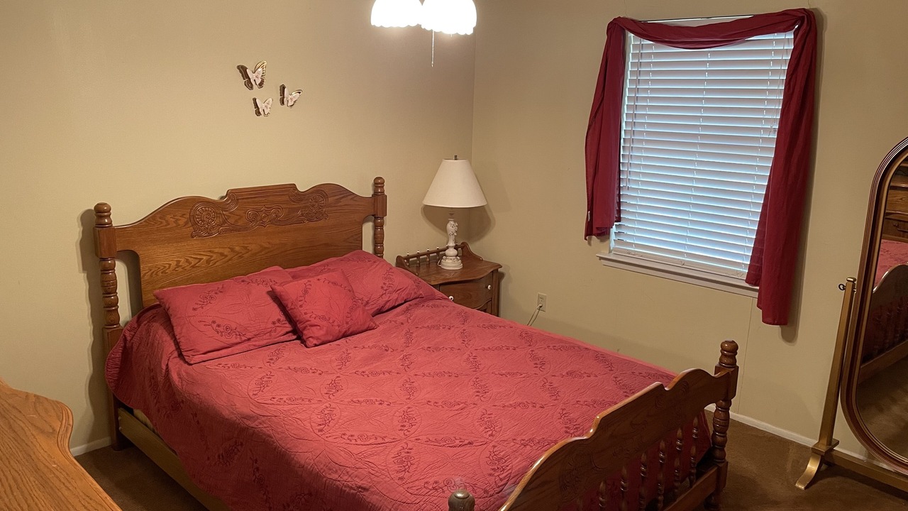 Photo of Bedroom in West Livingston
