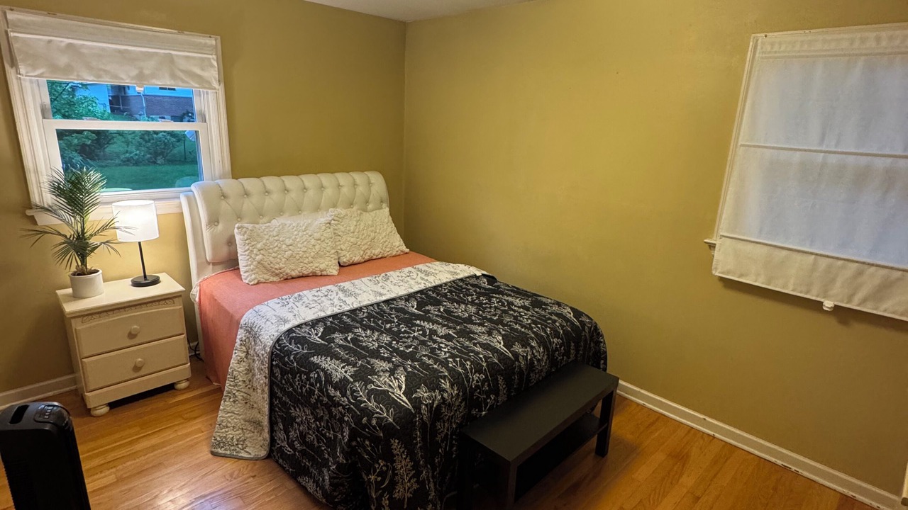 Photo of Bedroom in Florissant