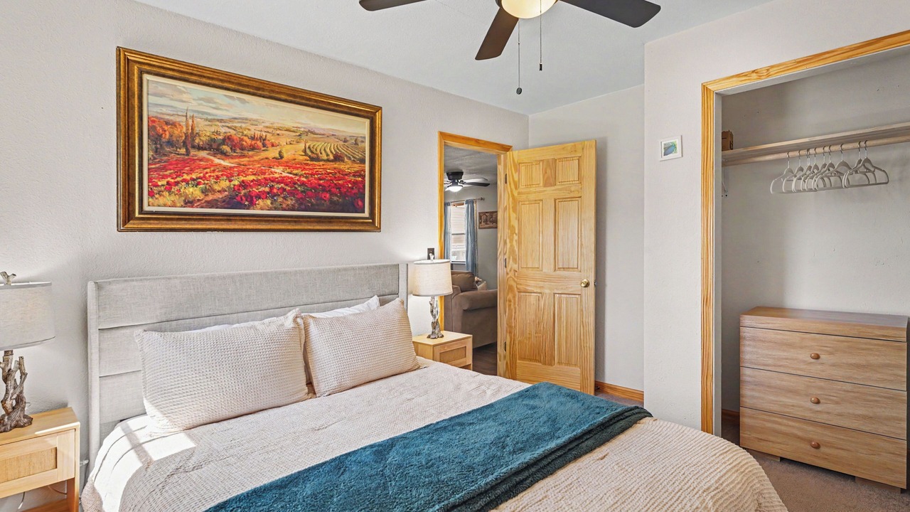 Photo of Bedroom in Eminence