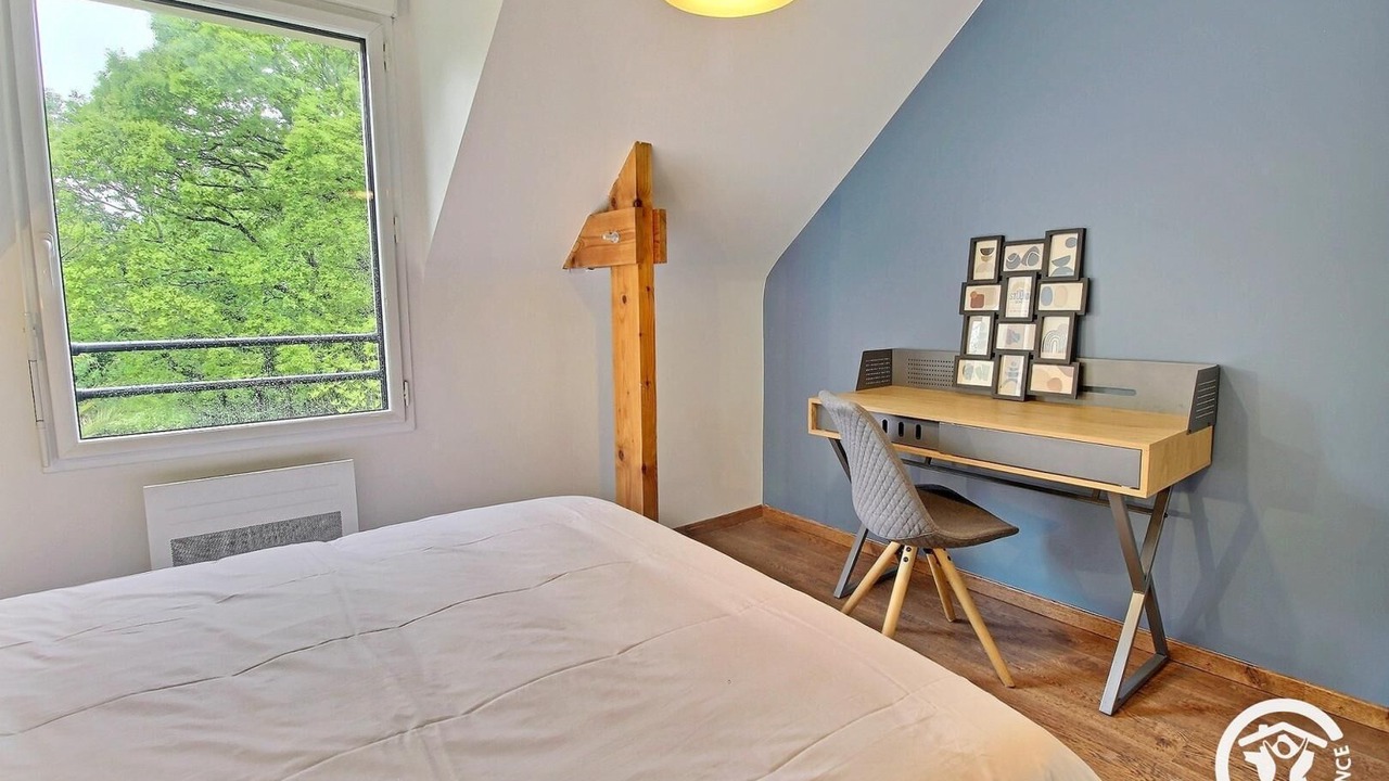 Photo of Bedroom in Theix-Noyalo