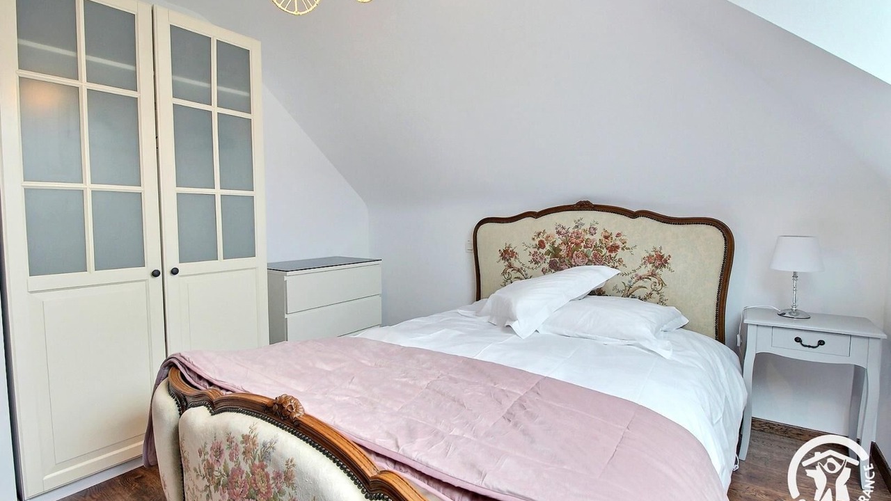 Photo of Bedroom in Theix-Noyalo