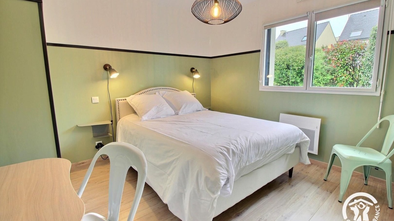 Photo of Bedroom in Theix-Noyalo