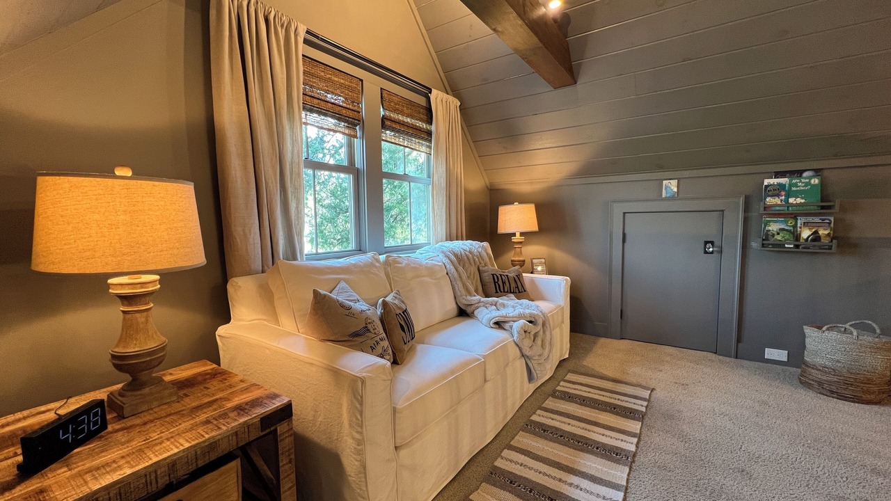 Photo of Livingroom in Mount Vernon