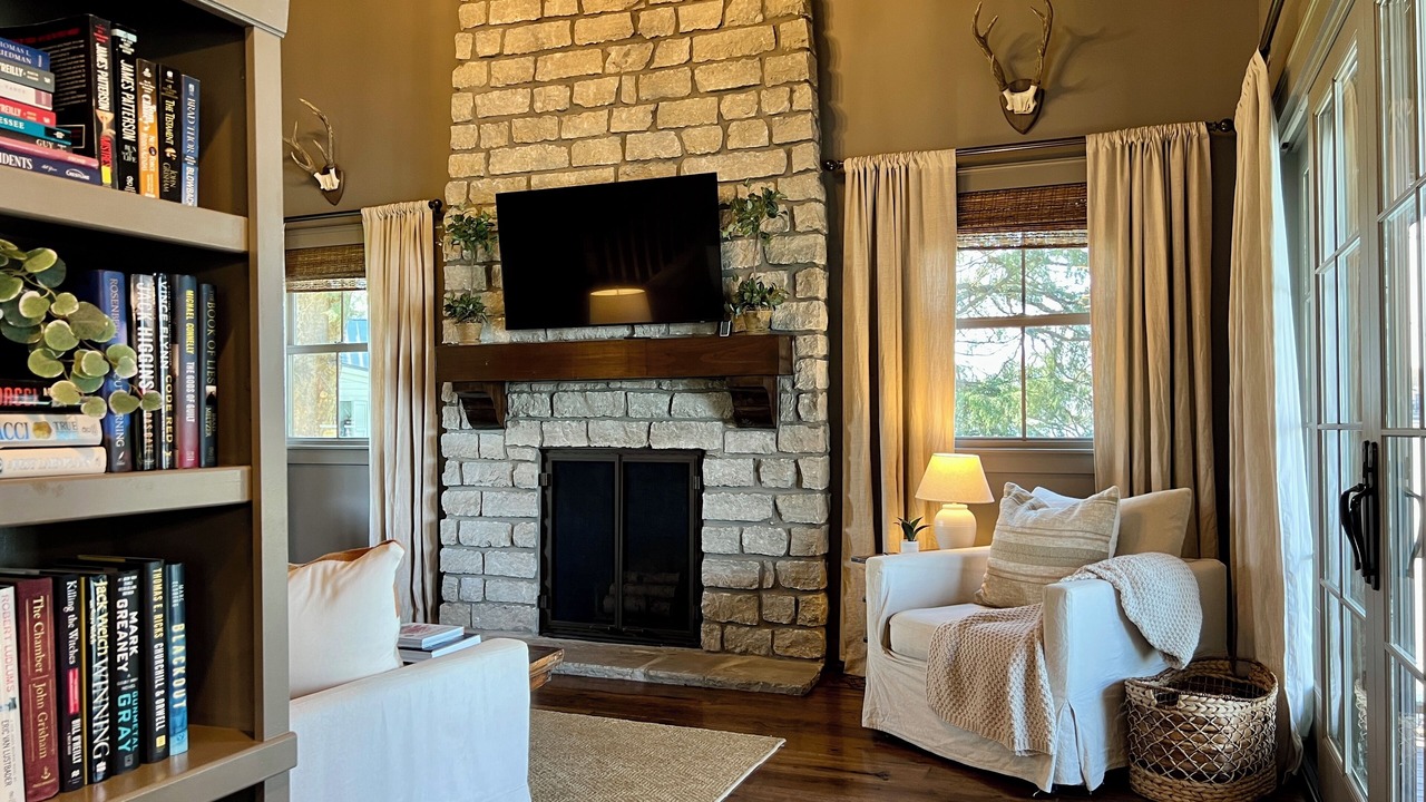 Photo of Livingroom in Mount Vernon
