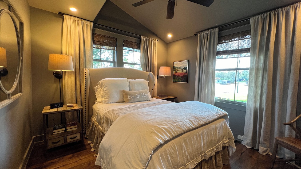 Photo of Bedroom in Mount Vernon