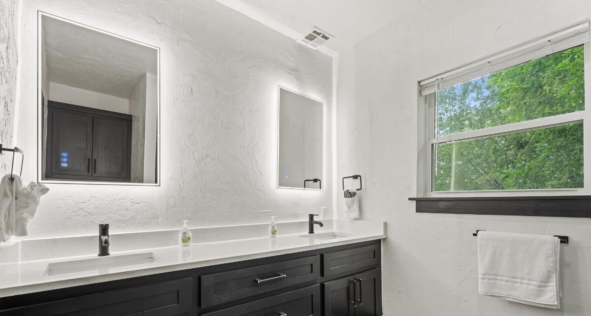 Photo of Bathroom in Central Oklahoma City