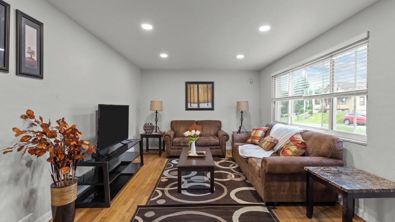 Photo of Livingroom in Pittsburgh