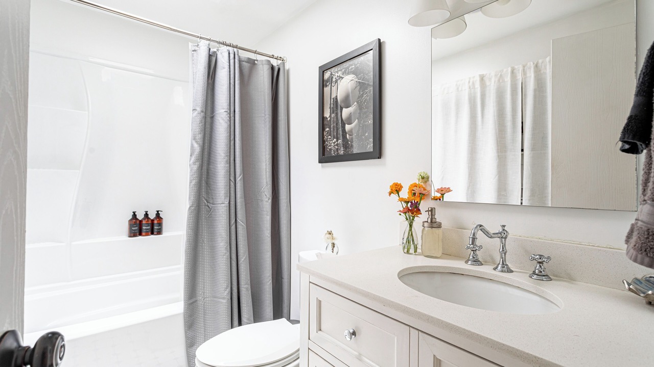 Photo of Bathroom in Cuddebackville