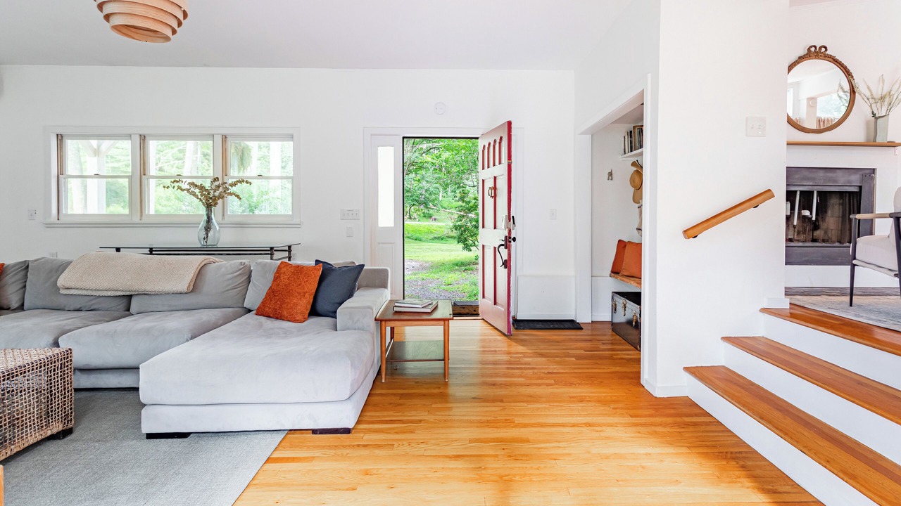 Photo of Livingroom in Cuddebackville