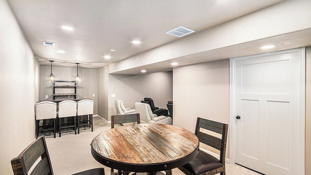 Photo of Others in Carpenter