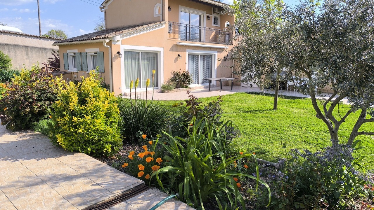 Photo of Outdoor in Volonne