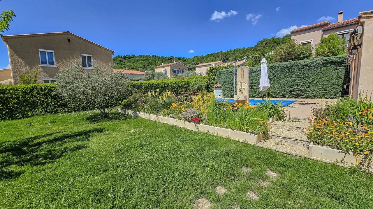 Photo of Outdoor in Volonne