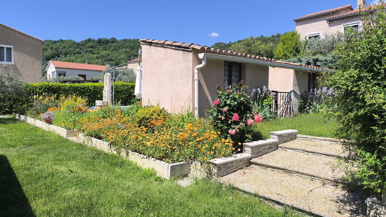 Photo of Outdoor in Volonne