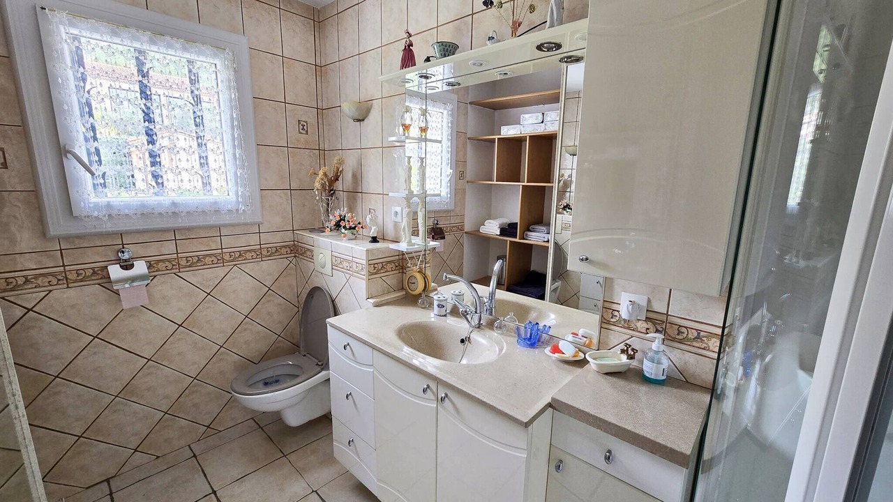 Photo of Bathroom in Volonne